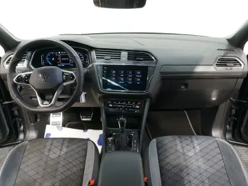 VW Tiguan Allspace 2.0 TDI  R-Line 4Motion AHK PANO