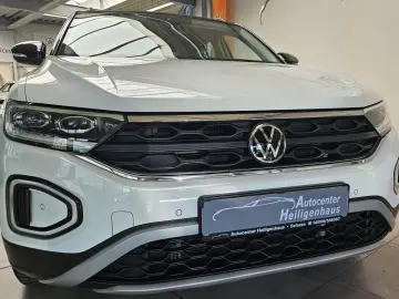 VW T-Roc 2.0 TDI Life DSG LED Plus Navi Kamera PDC