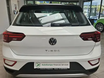 VW T-Roc 2.0 TDI Life DSG LED Plus Navi Kamera PDC