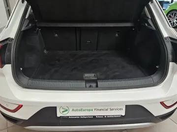 VW T-Roc 2.0 TDI Life DSG LED Plus Navi Kamera PDC