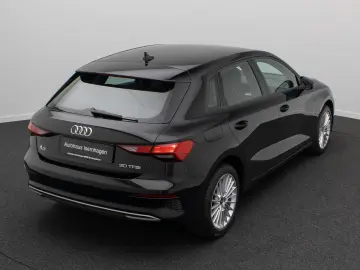 AUDI A3 30 TFSI S tronic Sportback PDC DAB FahrAssist