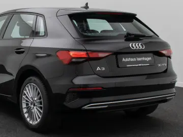 AUDI A3 30 TFSI S tronic Sportback PDC DAB FahrAssist