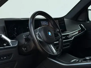 BMW X5 M60i xDrive HuD H K FROZEN BLACK ACC INDIVIDU