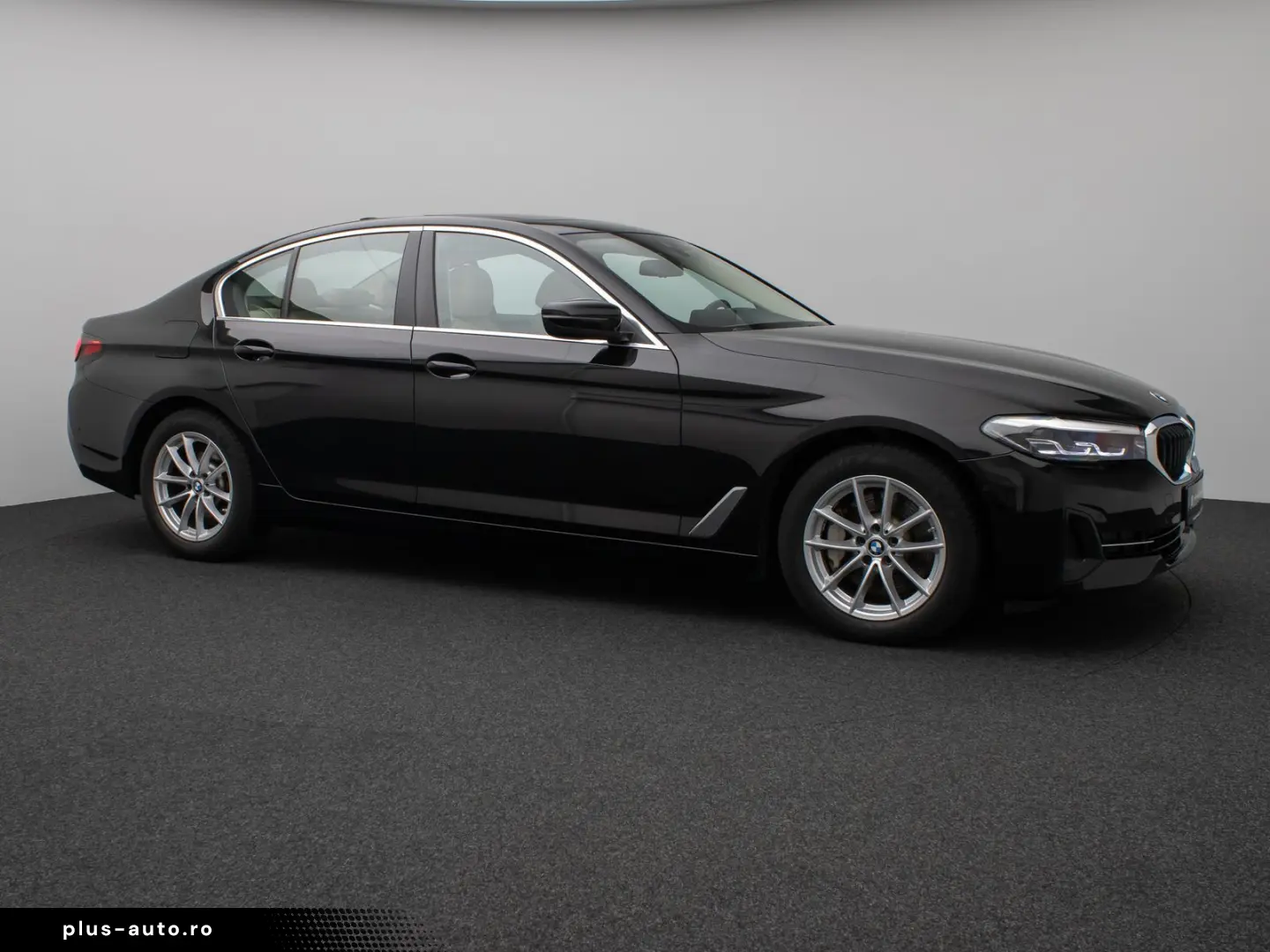 BMW 530i Kamera Glasdach DAB Lenkrhzg 4xKlima Alarm