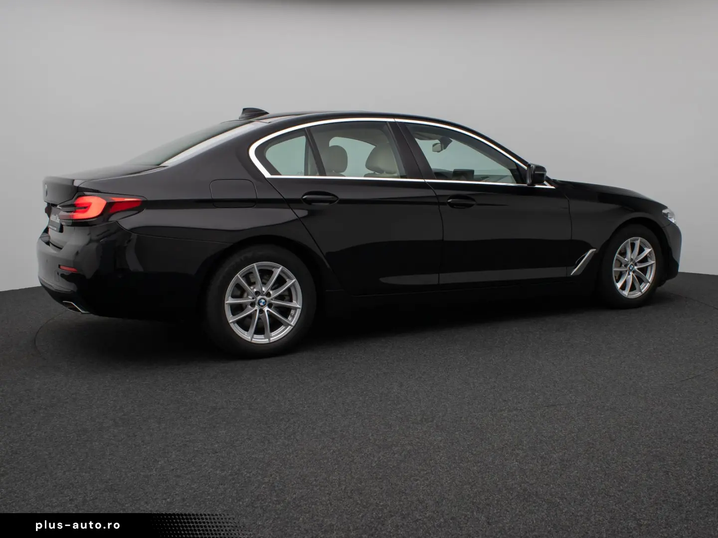 BMW 530i Kamera Glasdach DAB Lenkrhzg 4xKlima Alarm