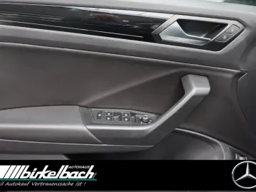 VW T-Roc R 4Motion Beats LED AHK Garantie!