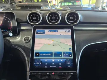 MERCEDES-BENZ C 180 Avantgarde  AMG LINE NAVI 360  LED DAB
