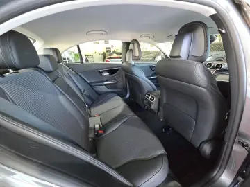 MERCEDES-BENZ C 180 Avantgarde  AMG LINE NAVI 360  LED DAB
