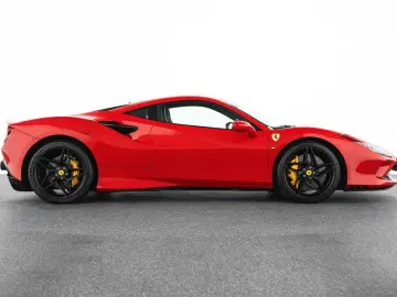 FERRARI F8 Tributo Coupé DCT Lift Carbon Sitze