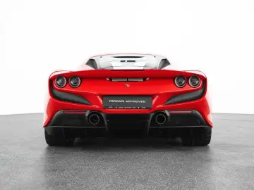 FERRARI F8 Tributo Coupé DCT Lift Carbon Sitze