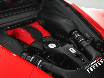 FERRARI F8 Tributo Coupé DCT Lift Carbon Sitze
