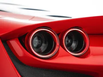 FERRARI F8 Tributo Coupé DCT Lift Carbon Sitze
