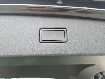 VW Tiguan 2.0 TDI Urban Sport DSG 4Motion NAVI AHK