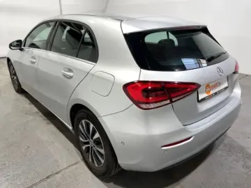 MERCEDES-BENZ A 200 Style Automatik EU6d LED Navi Klima PDC