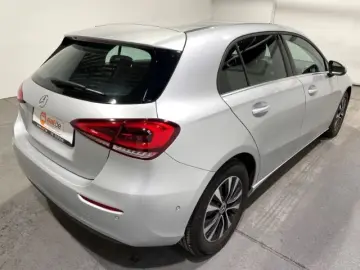 MERCEDES-BENZ A 200 Style Automatik EU6d LED Navi Klima PDC
