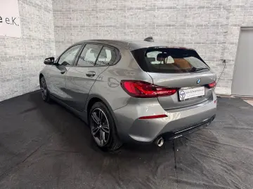 BMW 118 i Sport Line Automatik