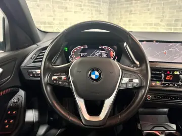 BMW 118 i Sport Line Automatik