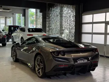 FERRARI F8 Tributo Coupé DCT LIFT~RACING SEATS~KAMERA