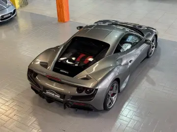 FERRARI F8 Tributo Coupé DCT LIFT~RACING SEATS~KAMERA