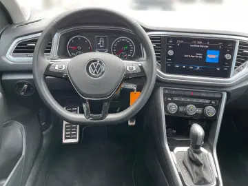 VW T-Roc Active 2.0 TDI DSG Navi PDCv h CarPlay BT
