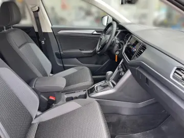 VW T-Roc Active 2.0 TDI DSG Navi PDCv h CarPlay BT