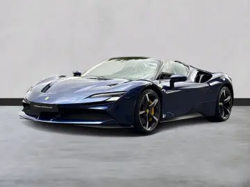 FERRARI SF90 Spider  Embleme Navi PDC Klima Leder