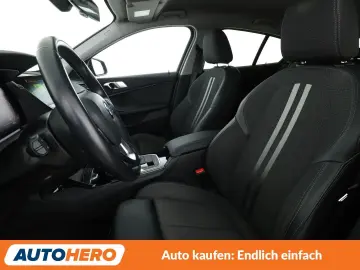 BMW 1er 118i Sport Line Aut. NAVI TEMPO LED PDC SHZ