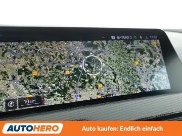 BMW 1er 118i Sport Line Aut. NAVI TEMPO LED PDC SHZ