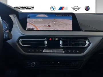 BMW 118i Hatch Advantage HiFi DAB LED WLAN Tempomat