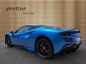 FERRARI F8 Tributo RacingSeats Lift JBL PassengerDisplay