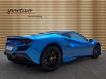 FERRARI F8 Tributo RacingSeats Lift JBL PassengerDisplay