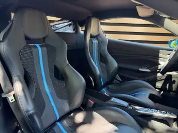 FERRARI F8 Tributo RacingSeats Lift JBL PassengerDisplay