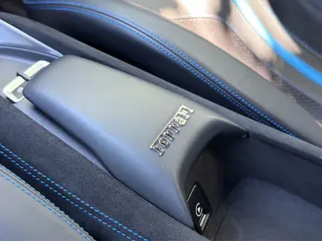 FERRARI F8 Tributo RacingSeats Lift JBL PassengerDisplay
