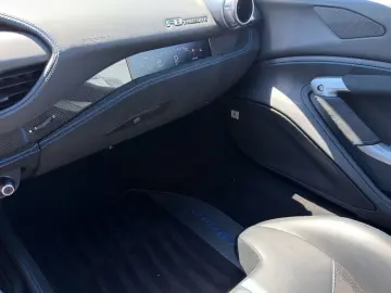 FERRARI F8 Tributo RacingSeats Lift JBL PassengerDisplay