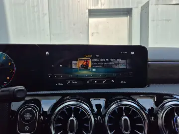 MERCEDES-BENZ A 220 4Matic Amg Pano Cam Ambiente Wide Spur