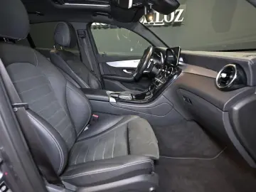 MERCEDES-BENZ GLC 300 e 4M Coupé AMG SD NAVI LED