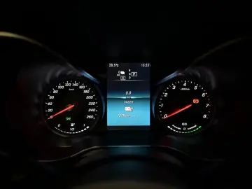 MERCEDES-BENZ GLC 300 e 4M Coupé AMG SD NAVI LED