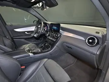 MERCEDES-BENZ GLC 300 e 4M Coupé AMG SD NAVI LED