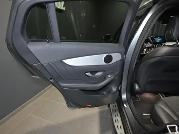 MERCEDES-BENZ GLC 300 e 4M Coupé AMG SD NAVI LED