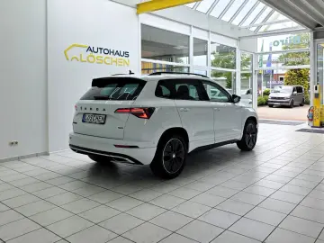 SKODA Karoq Sportline 4x4 AHK schwenkbar Leder Kamera