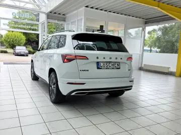 SKODA Karoq Sportline 4x4 AHK schwenkbar Leder Kamera