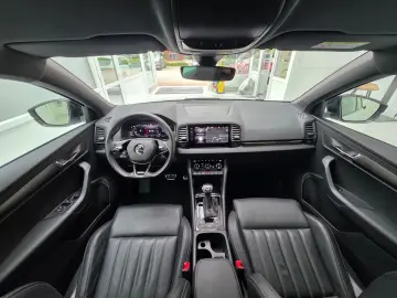 SKODA Karoq Sportline 4x4 AHK schwenkbar Leder Kamera