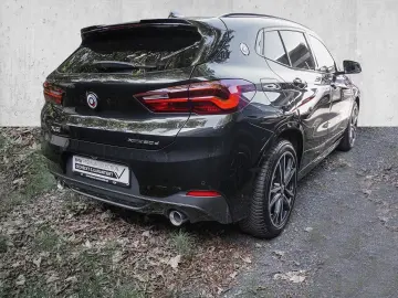BMW X2 xDrive20d A M Sport PANO ACC RFK NAVI LED LM