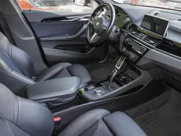 BMW X2 xDrive20d A M Sport PANO ACC RFK NAVI LED LM