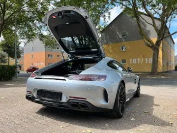 MERCEDES-BENZ AMG GT C