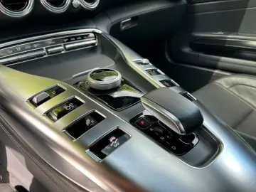MERCEDES-BENZ AMG GT C