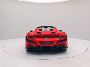 FERRARI F8 Spider