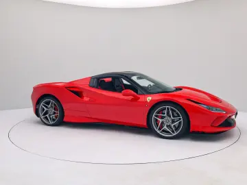 FERRARI F8 Spider