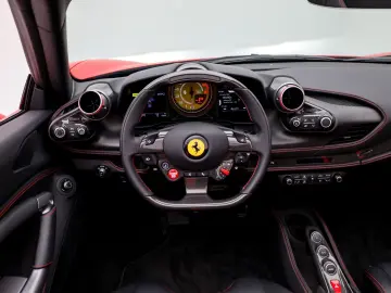 FERRARI F8 Spider