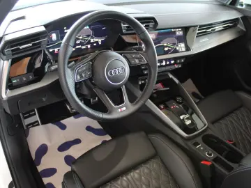 AUDI S3 Sportback 2.0 TFSI quattro PANO MATRIX VIRT